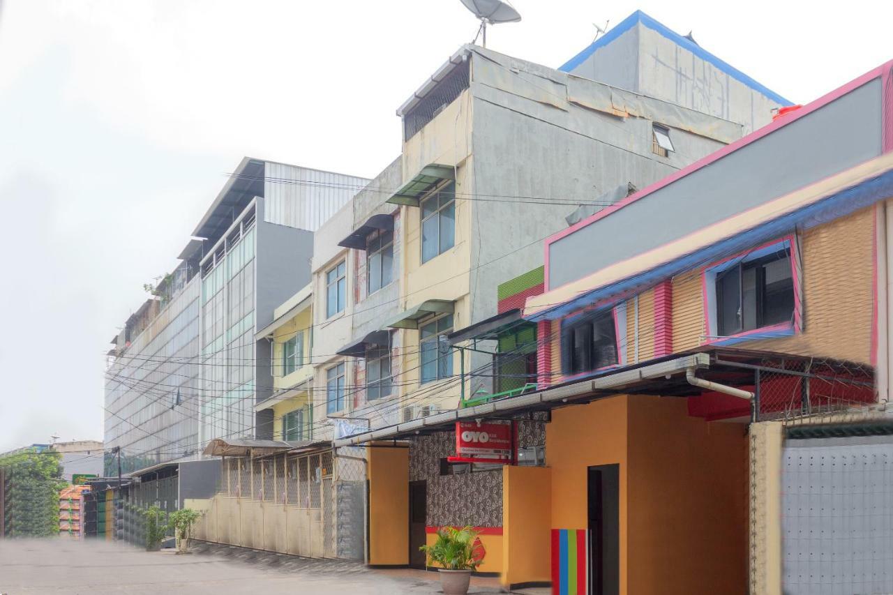 Oyo 649 K68 Residence Jakarta Eksteriør billede