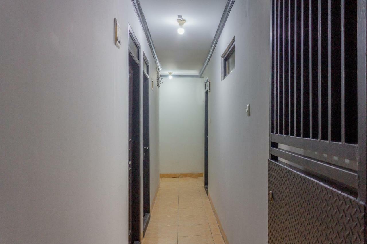 Oyo 649 K68 Residence Jakarta Eksteriør billede